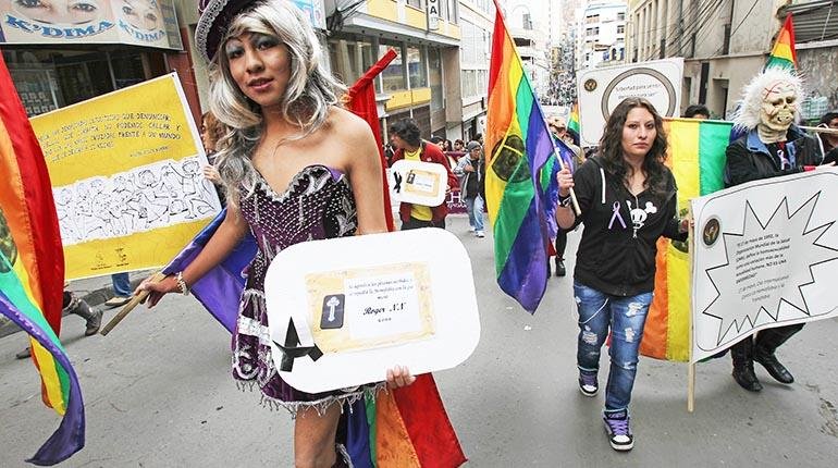 El asesinato de una segunda transexual abre el debate sobre la homofobia en Bolivia