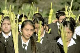 Estudiantes fueron “utilizados” en manifestación religiosa