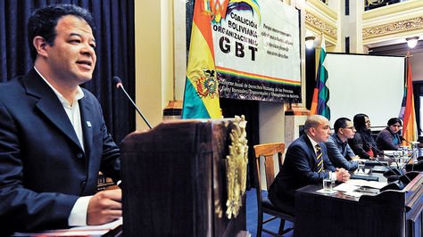 Movimiento GLBT propone figura alterna al matrimonio