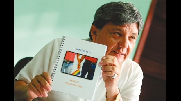 Bolivia tiene su primer manual para atender a la población gay
