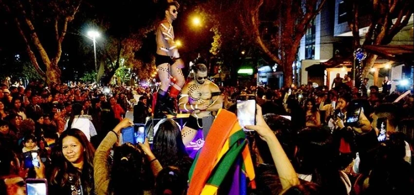 Comunidad LGTB reafirma derechos en una caravana