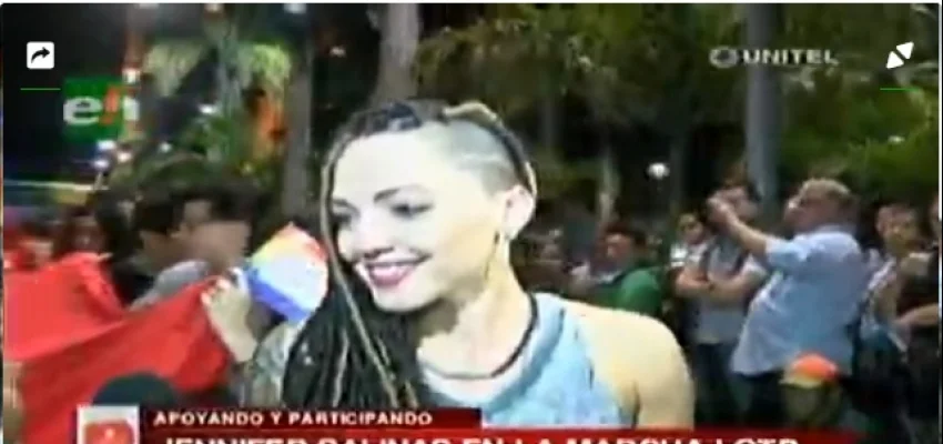 Jennifer Salinas participó de la marcha LGBT