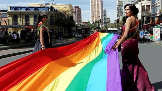 En el eje troncal 200 transgéneros ya cambiaron de identidad