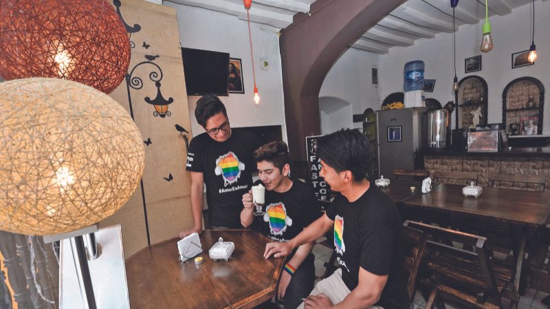 Nace Fénix, un café contra el odio y para las diversidades