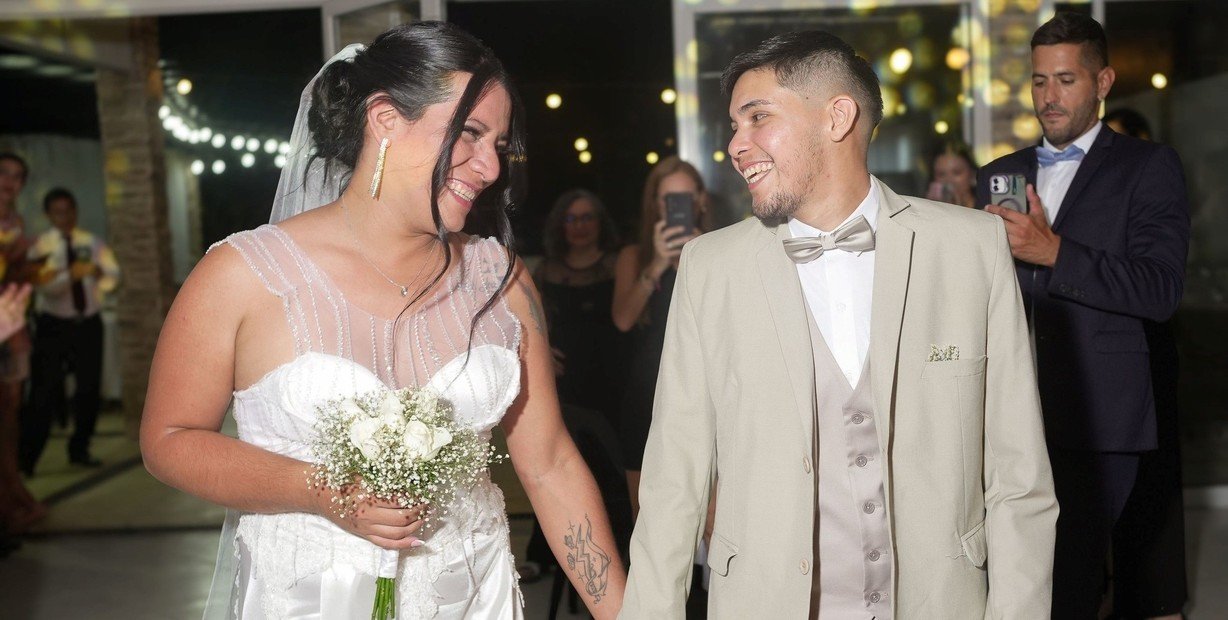 Una pareja trans se casó por iglesia y estalló la polémica en Corrientes: “Biológicamente éramos un varón y una mujer”