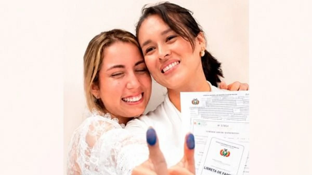 Histórico: se celebra el primer matrimonio civil entre personas del mismo sexo en Bolivia